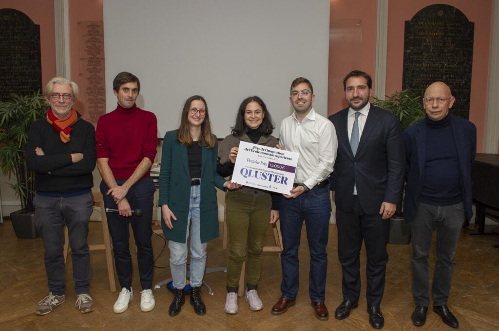 Qluster team celebrating after winning the 1st Prize at the ENS Innovation Awards 2025